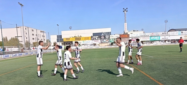 Jornada 26 TERCERA CATALANA GRUP 18. Dissabte 18 d�abril CF AMPOSTA B 2 - GODALL FC  1